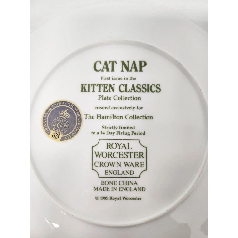 Vintage Royal Worcester England Cat Nap Kitten Classic Collector Plate 1st Issue